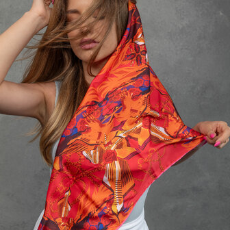 Šátek Tajemství (Garuďipen) v červené barvě